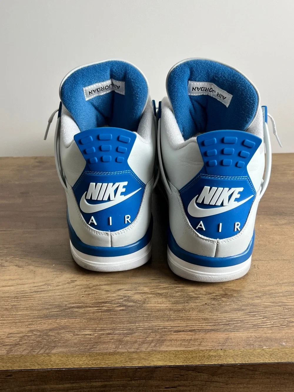 Jordan 4 Retro Military Blue (2024)